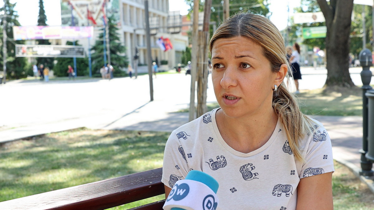 Prosvetni radnici otpuštanja 05