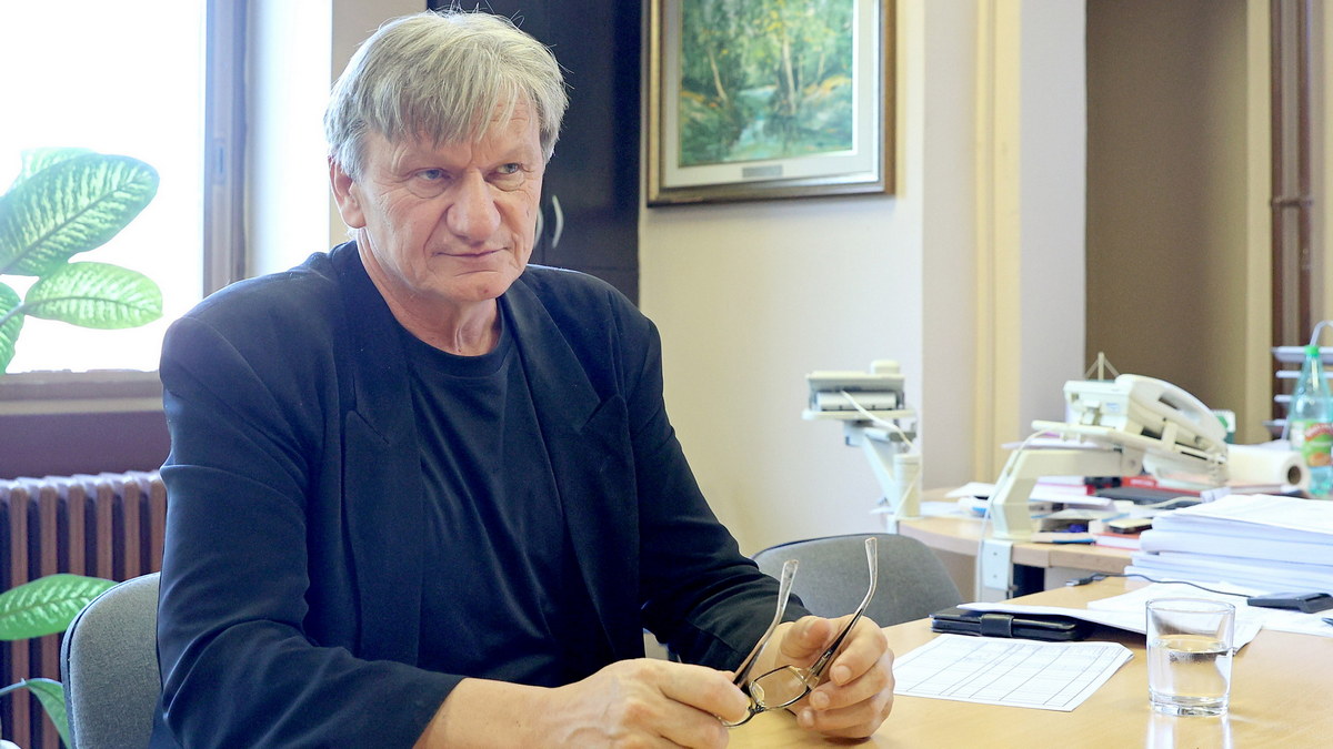 Prosvetni radnici otpuštanja 09